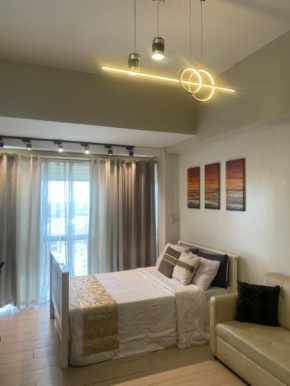 The Haven 2 at One Eastwood Ave Tower 1 with Amazing View NO PETS ALLOWED